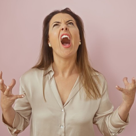 Pillangóölelés, néma kiáltás, tudatos séta – módszerek, melyekkel percek alatt csillapíthatja a stresszt  című cikk nyitóképe