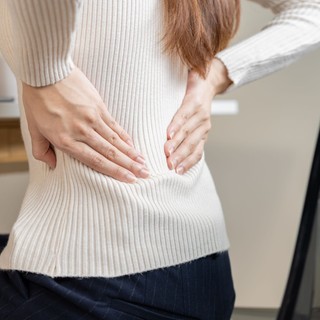 Csak egy rossz mozdulat, vagy komolyabb a baj? Ezeket jelentheti a derékfájás című cikk nyitóképe