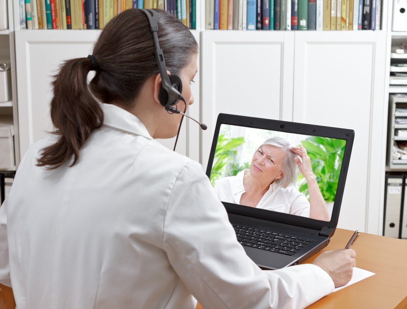 hajhullás véralvadásgátló gyógyszer miatt mellékhatás tünet