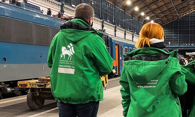 Önkénteseket keres a Magyar Református Szeretetszolgálat - itt jelentkezhet! című cikk nyitóképe