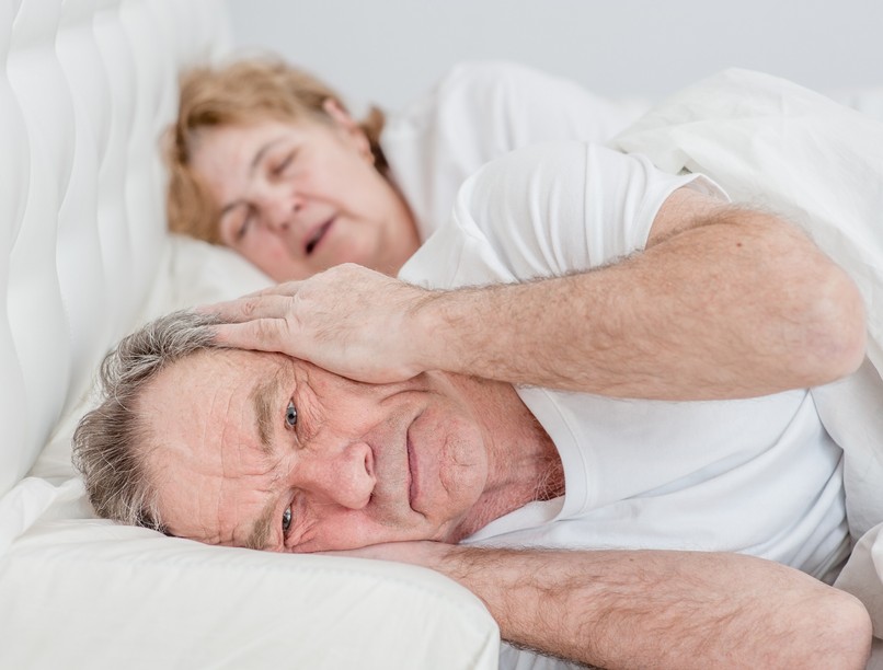 horkolás, alvási apnoe, idős kor, nő