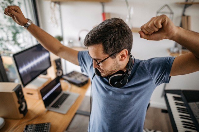 Online koncerttel gyűjtöttek a koronavírus elleni harchoz, 15 ezren kapcsolódtak be