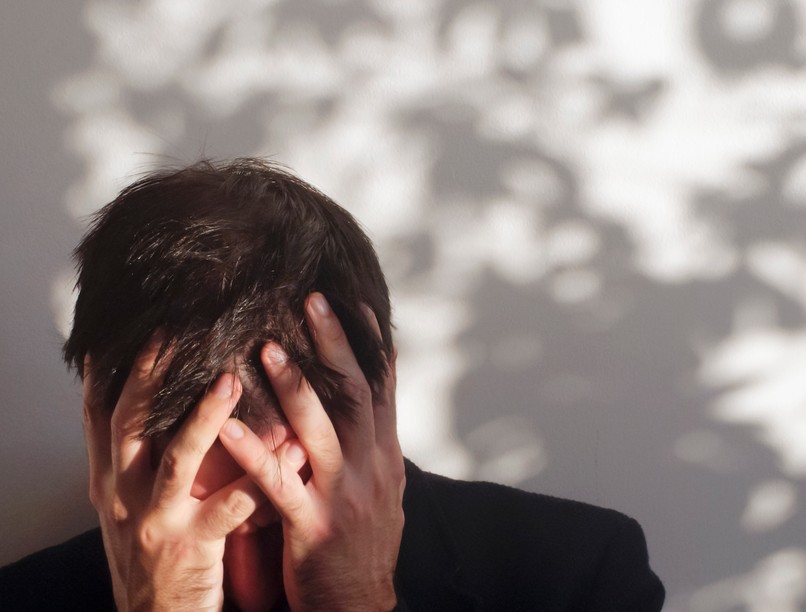 férfi, bántalmazás, családon belüli erőszak, pszichés betegség