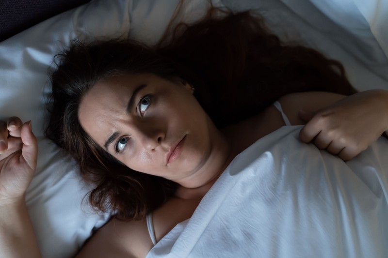 Nehezen tud álomba merülni? A szakértő elárulja, mi állhat a háttérben