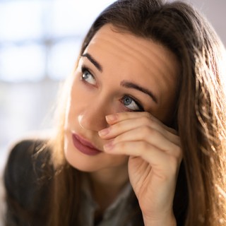 Szemfájdalom: mikor ártalmatlan, és mikor intő jel? című cikk nyitóképe