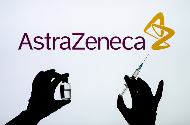 Pfizer helyett AstraZeneca: csütörtöktől Izrael nem minden esetben olt mRNS-vakcinával