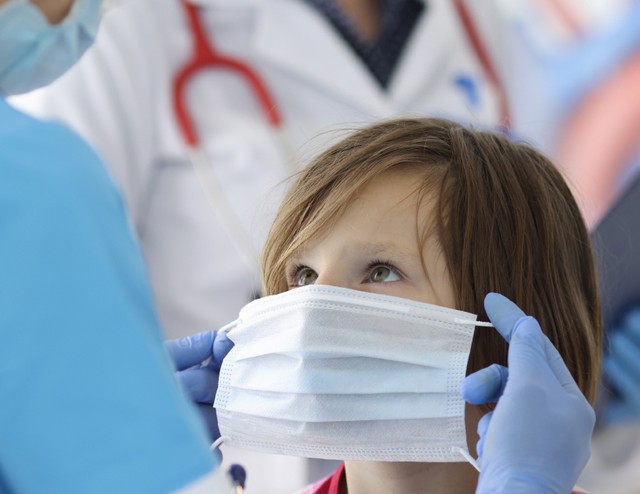 Müller Cecília: 50-60 gyermeket ápolnak kórházban - videó