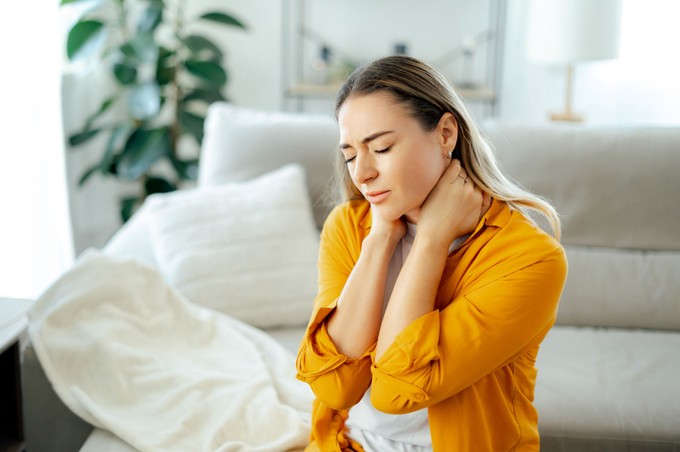 Feszül a nyaka, fáj a válla? A probléma mélyebben gyökerezhet, mint gondolná című cikk nyitóképe