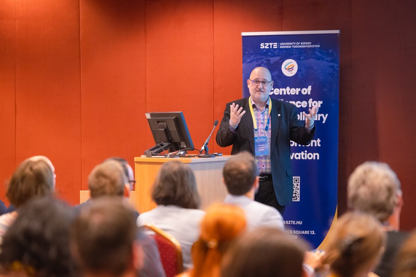 Magyarország első krio-elektronmikroszkópos kutatóplatformja