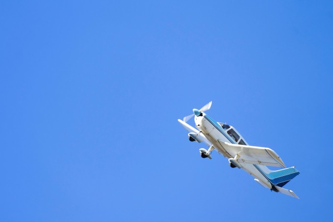 Meghal két férfi Aradon, lezuhant a kisrepülőjük című cikk nyitóképe