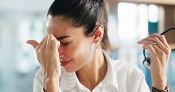 Figyelmeztet az orvos – ez az ártatlannak tűnő szokás komoly szemkárosodást okozhat