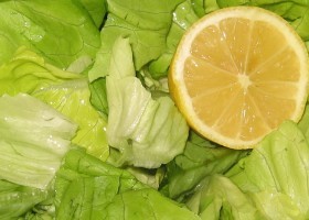 A leveles zöldségek és a színes gyümölcsök javítják a látást