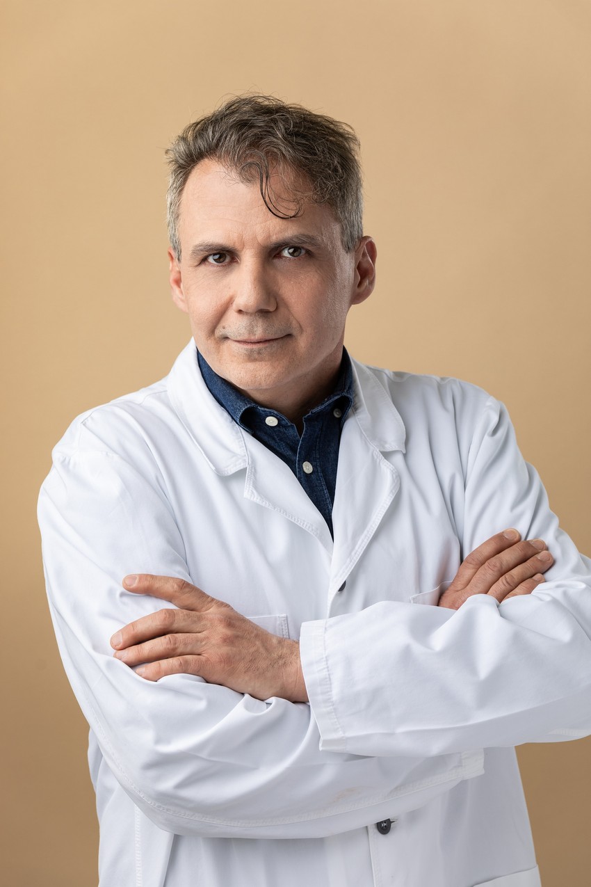 Dr. Molnár Béla Ákos, plasztikai sebész, Budapest Plasztikai Intézet