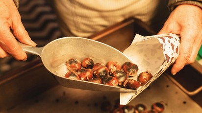 Gesztenye a fritőzből: ha így készíti, ugyanolyan finom lesz, mint a karácsonyi vásárban című cikk nyitóképe