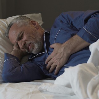 Éjszakai mellkasi szúrás vagy reggeli tompa szívfájdalom - ezt jelzik című cikk nyitóképe