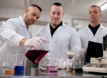 Magyar kutatók mesterséges anyatej szerkezetet hoztak létre című cikk nyitóképe