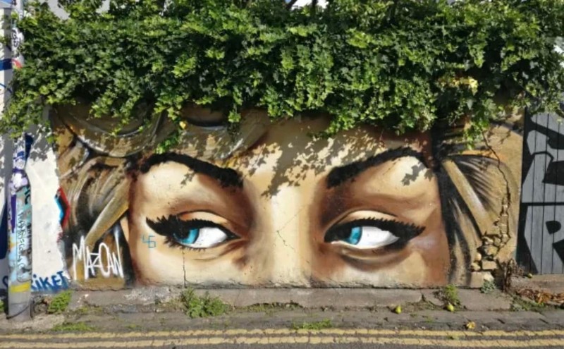 Graffitiseket keresnek a mentősök, ez az oka