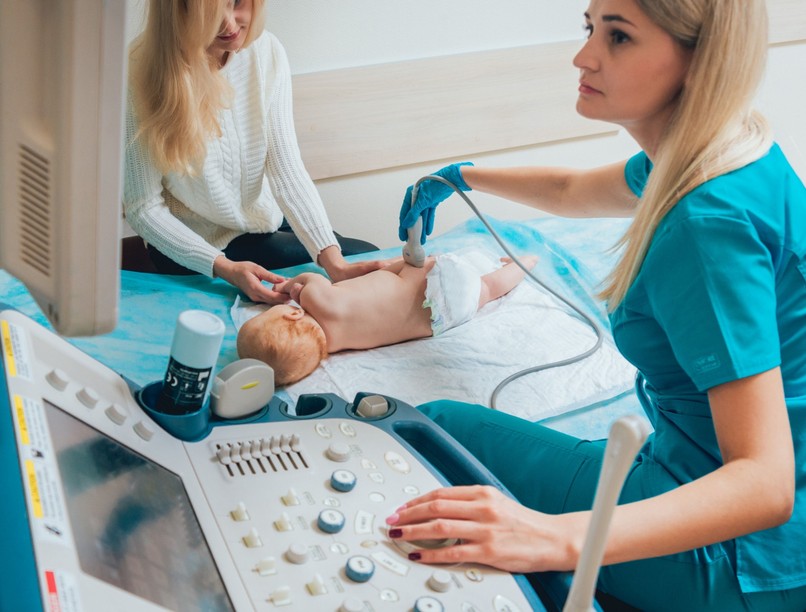 csípőficam csecsemő szűrővizsgálat ultrahang