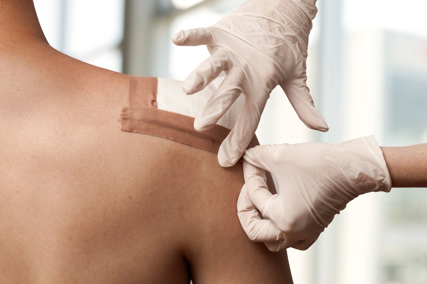 A párakötés felületes bőrelváltozások, akut gyulladások, nedvedző sebek gyógyítására nem alkalmas. Mély, krónikus gennyes bőrfolyamatokra (furunculus, carbunculus) azonban a párakötés bizonyul hatásos kezelésnek.