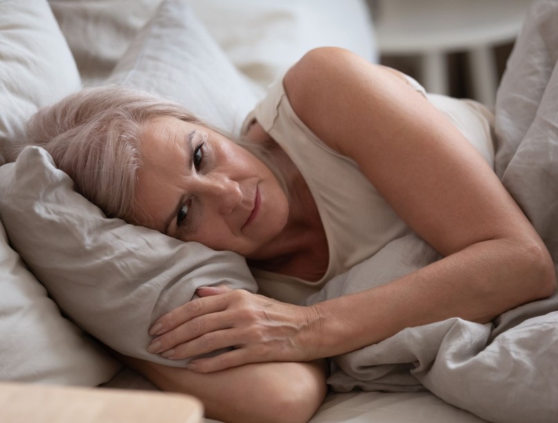 idősek ébredés hajnal oka alvászavar, álmatlanság