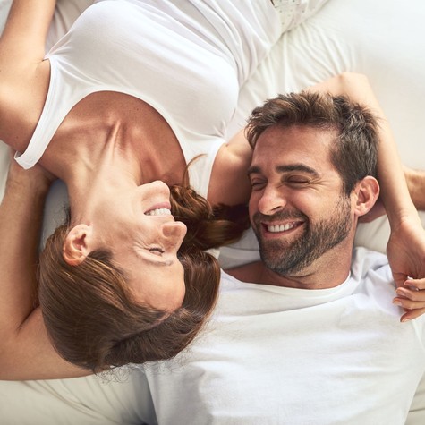 Összebújás fejfájás ellen? Vajon segít vagy ront a problémán az intim együttlét? című cikk nyitóképe