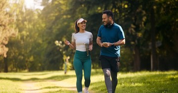 Melyik a jobb: egy hosszú séta vagy több rövid? Egy friss kutatás választ ad a kérdésre