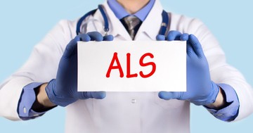  Apró jelek, nagy baj – az ALS kezdeti tünetei, amiket nem szabad figyelmen kívül hagyni 