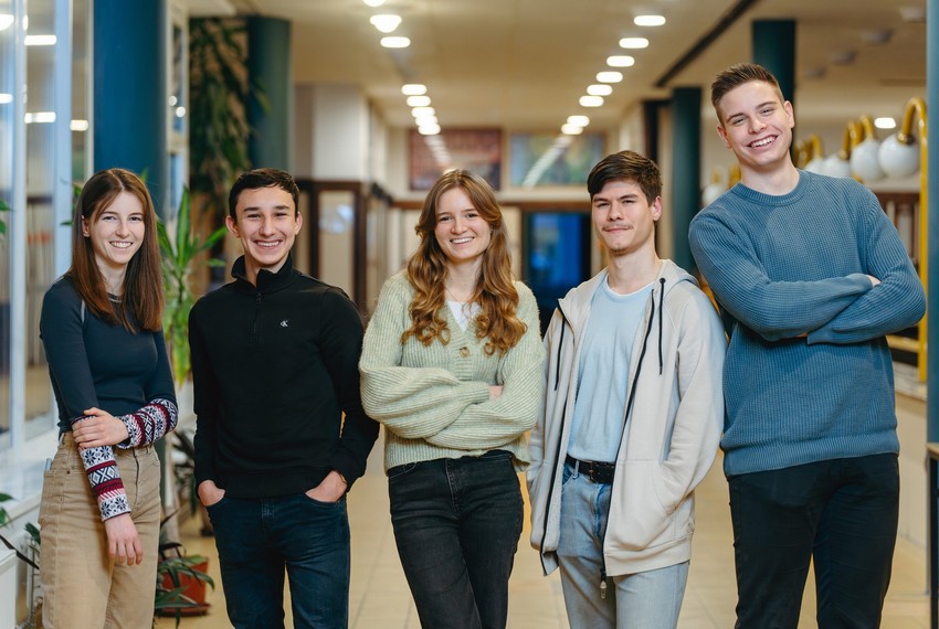 Kremper Júlia, Gilán Zsófia, Hitter Marcell, Antalics Ádám, Bányavári Ákos