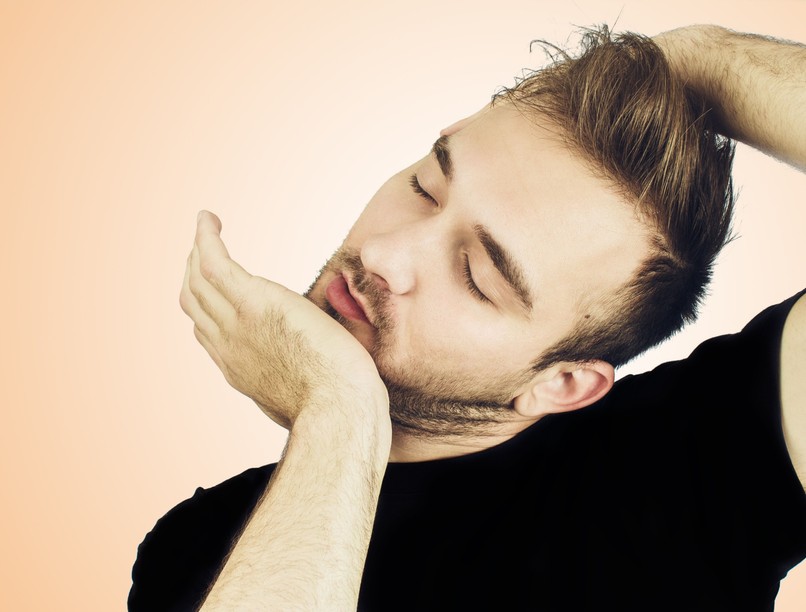 nyak, nyakropogtatás, veszélyes, káros, orvos