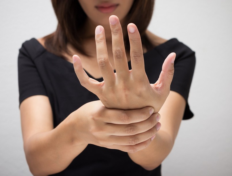 kéz ujj zsibbadás stroke agyvérzés agyi  infarktus tünetei