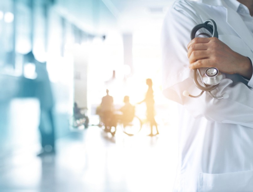 kórház, orvos, nem megfelelő ellátás