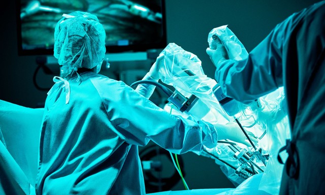 Elsőként a hazai magánegészségügyben: robotsebészet a legmagasabb minőségben