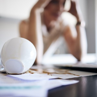 Azt hitte, egyszerűen ügyetlen – 18 évesen derült ki, hogy ritka neurológiai betegsége van című cikk nyitóképe