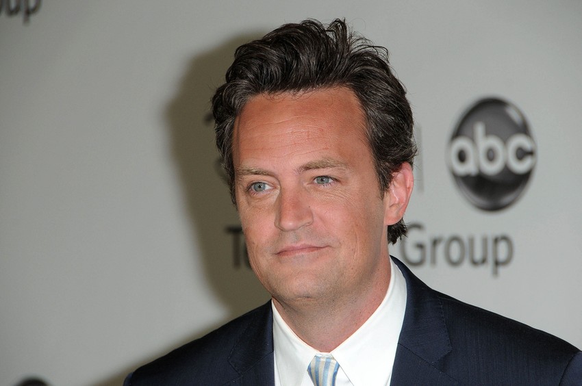 Matthew Perry-re Los Angeles-i otthonában találtak rá holtan. Színésztársai megrendülten búcsúztak tőle.