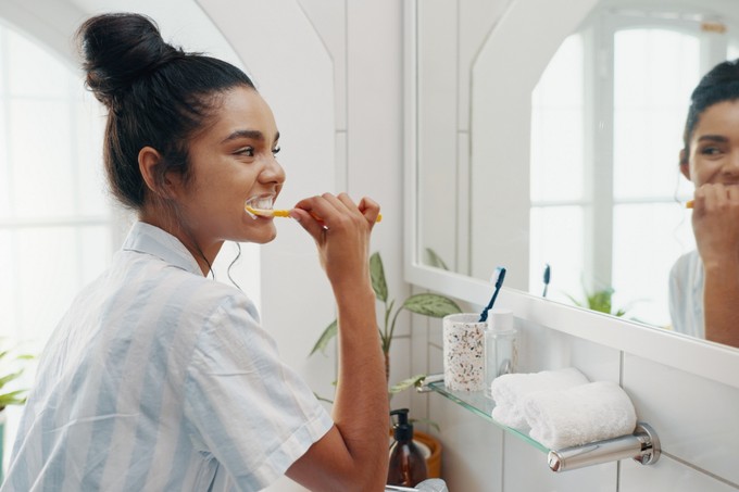 Kiderült, a magyar férfiak fogmosási szokásaival gondok vannak című cikk nyitóképe