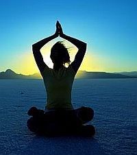 Fájdalmas menstruációra leggyengédebb megoldás - a gyógyító jóga!