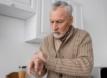 Parkinson-kór: gyakran nem remegéssel kezdődik – ezekre a tünetekre figyeljen című cikk nyitóképe