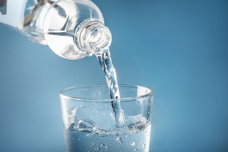 Ne igya meg, veszélyes lehet az Auchan egyik ásványvize – azonnali visszahívást rendeltek el