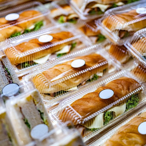 Egy szendvicsgyárból készült felvétel megrémítette a vásárlókat: „Soha többé nem eszem meg őket” című cikk nyitóképe