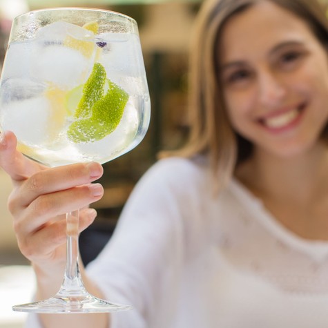 Minden alkalommal erős fájdalmat érzett a fiatal nő, amikor alkoholt ivott – ez a tünet mentette meg az életét című cikk nyitóképe