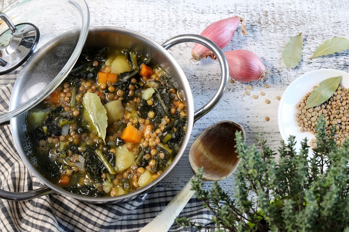 Ez a lencseleves egy valódi kincs: csökkenti a koleszterin- és vércukorszintet, és ha ezt az összetevőt is hozzáadja, antioxidánssá válik! című cikk nyitóképe