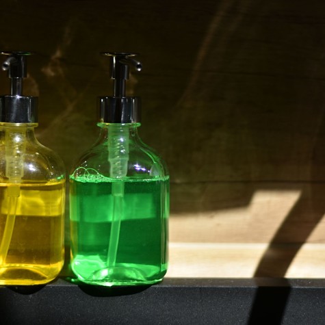 Két filléres háztartási szer só helyett, ami villámgyorsan felolvasztja a jeget című cikk nyitóképe