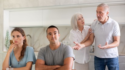 Nem csak az idegeit, az egészségét is rombolhatják a „nehéz” emberek – ráadásul gyorsabban is öregedik tőlük című cikk nyitóképe