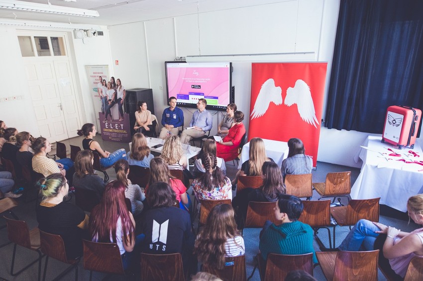 A Lucy alkalmazás a Bethlen Gábor Általános Iskola és Gimnáziumban mutatkozott be elsőként