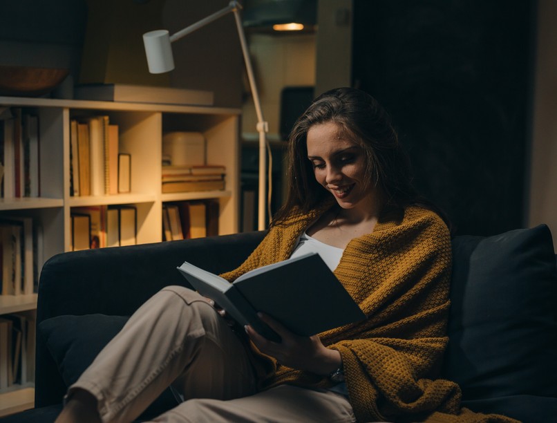 félhomály olvasás károsít szem