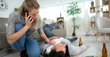 Mi történik szívroham során? Idővonal szerint így zajlanak az események