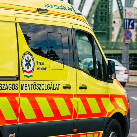 Két sikeres és egy sikertelen újraélesztés a választás napján című cikk nyitóképe