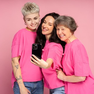 Fiatalon mellrákkal: nők, akik nem adták fel - így talált reményt és gyógyulást ez a 3 nő a korai kezdetű mellrák után című cikk nyitóképe