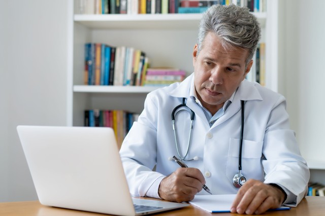 Egyre több ember szenved bél-, máj- és hasnyálmirigyrákban: egy onkológus elmagyarázza az okát!