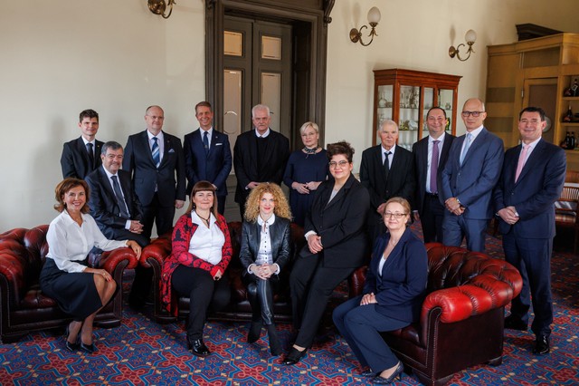 "Egy jó orvos nem csupán kezel, hanem tanít is" - átadták a Szent-Györgyi Albert Orvosi díjakat